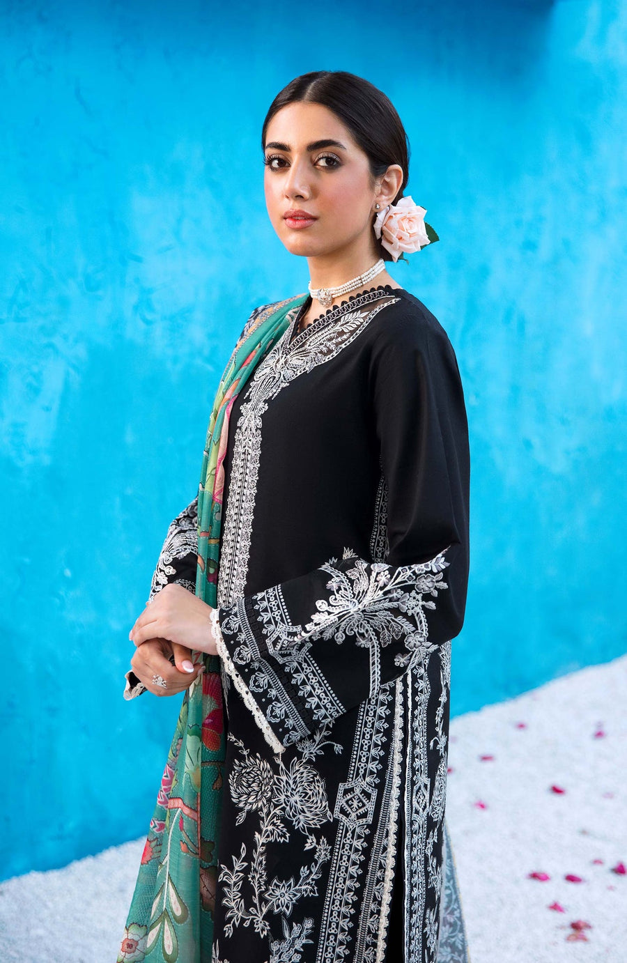 Dastaan by Seran Festive Unstitched Embroidered Lawn 3Pc Suit D-05 GULNAAZ
