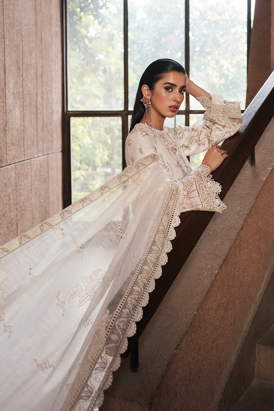Afrozeh Festive Unstitched Chikankari Lawn 3Pc Suit AL-24-V4-08 GYPSUM