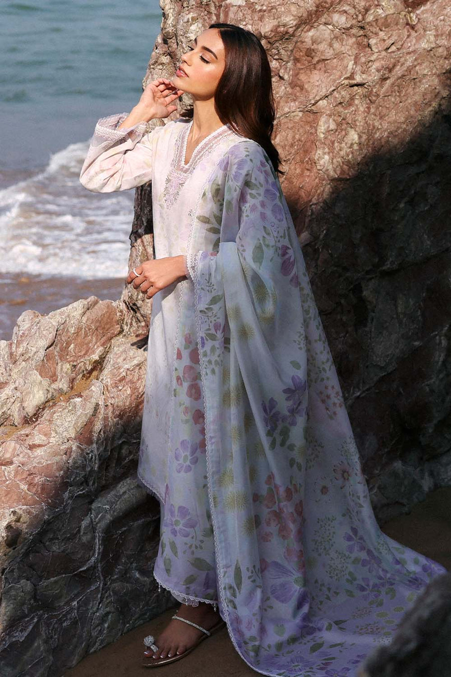 Seran Afsanah Embroidered Lawn Unstitched 3Pc Suit D-10 HELIN