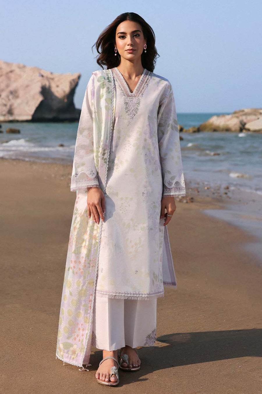 Seran Afsanah Embroidered Lawn Unstitched 3Pc Suit D-10 HELIN