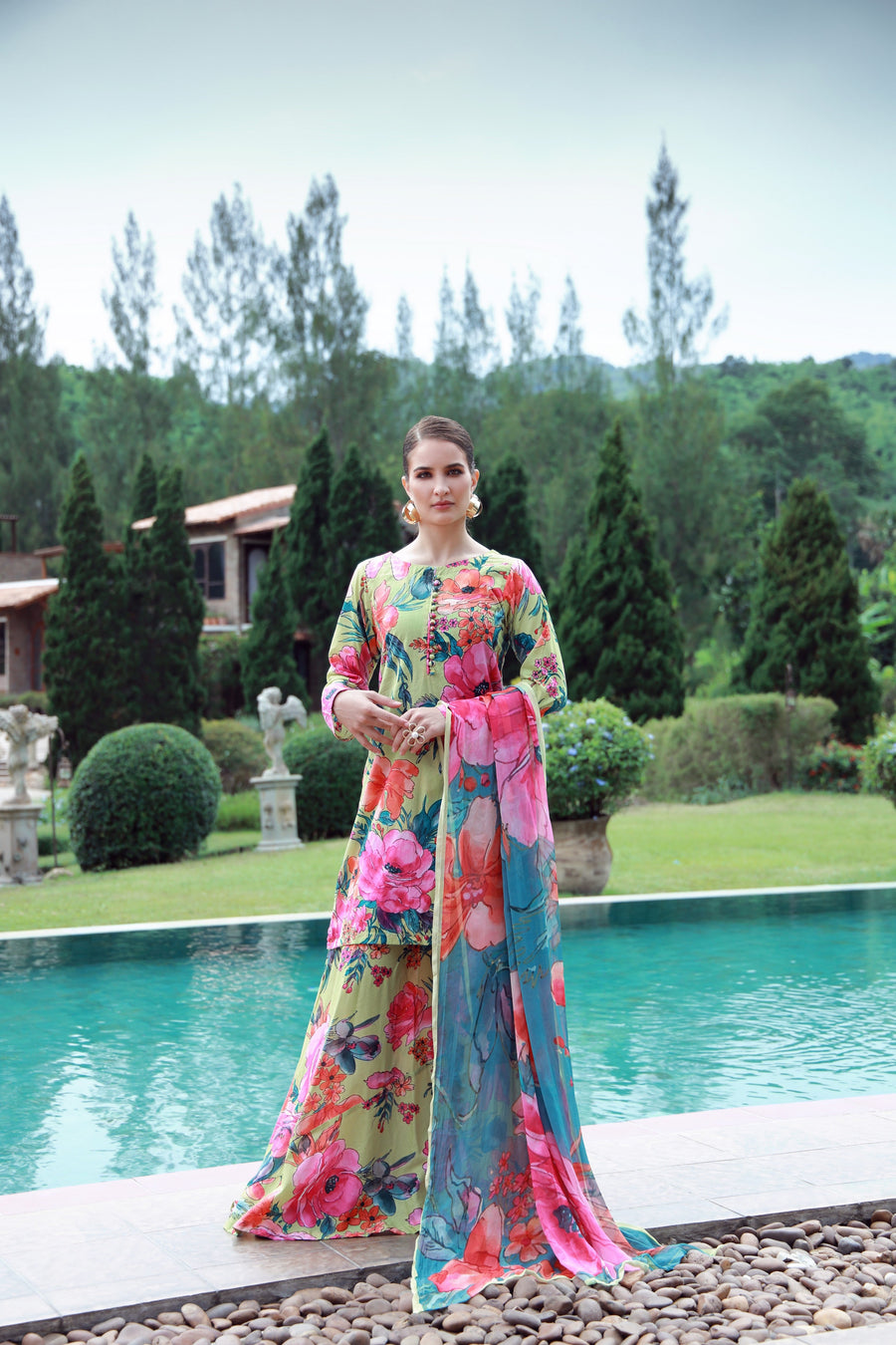 Feathers Stillness In Bloom Unstitched Printed Lawn 3Pc Suit HUESYN-FT525
