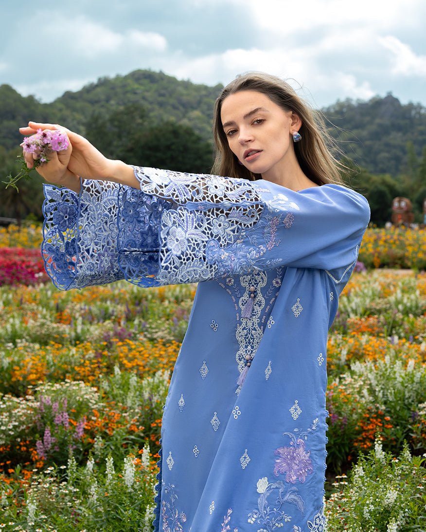 Mushq Hemline The Secerat Garden Unstitched Lawn 3Pc Suit - Azure Bloom