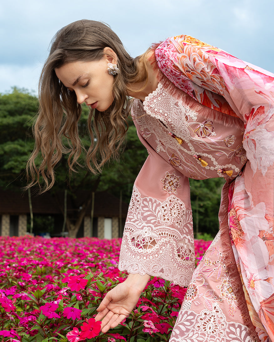 Mushq Hemline The Secerat Garden Unstitched Lawn 3Pc Suit - Peach Blossom