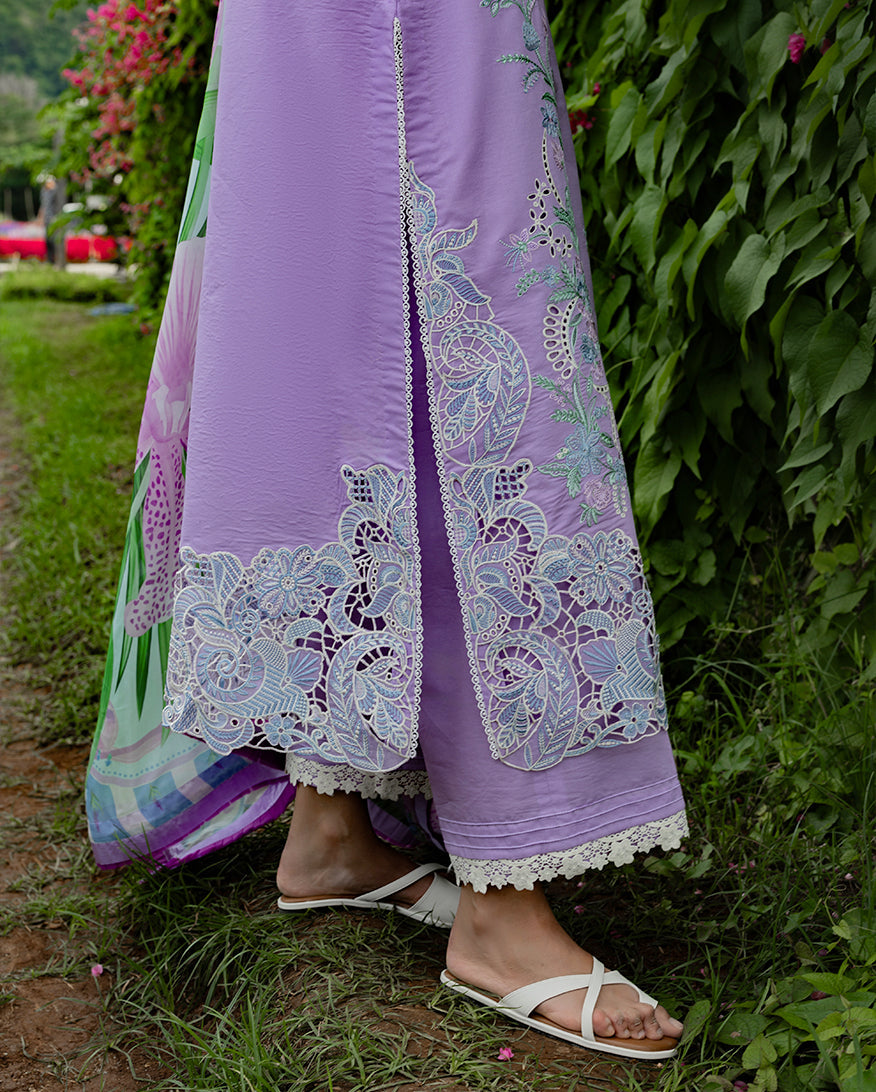 Mushq Hemline The Secerat Garden Unstitched Lawn 3Pc Suit - Dewdrop Dance