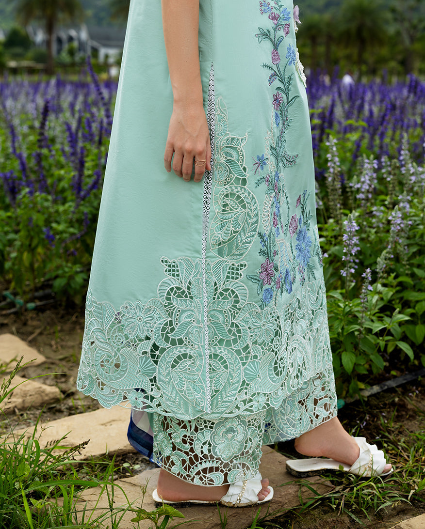 Mushq Hemline The Secerat Garden Unstitched Lawn 3Pc Suit - Hummingbird Haven