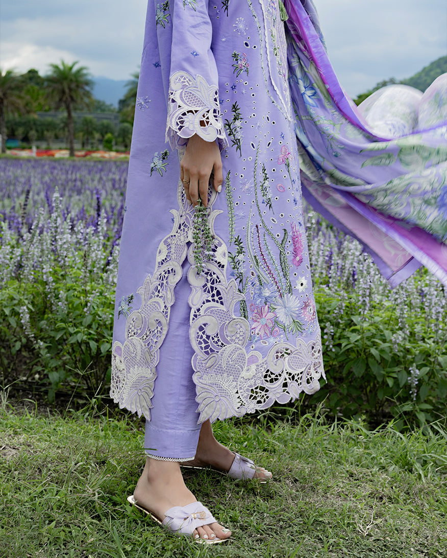 Mushq Hemline The Secerat Garden Unstitched Lawn 3Pc Suit - Daisy Reverie
