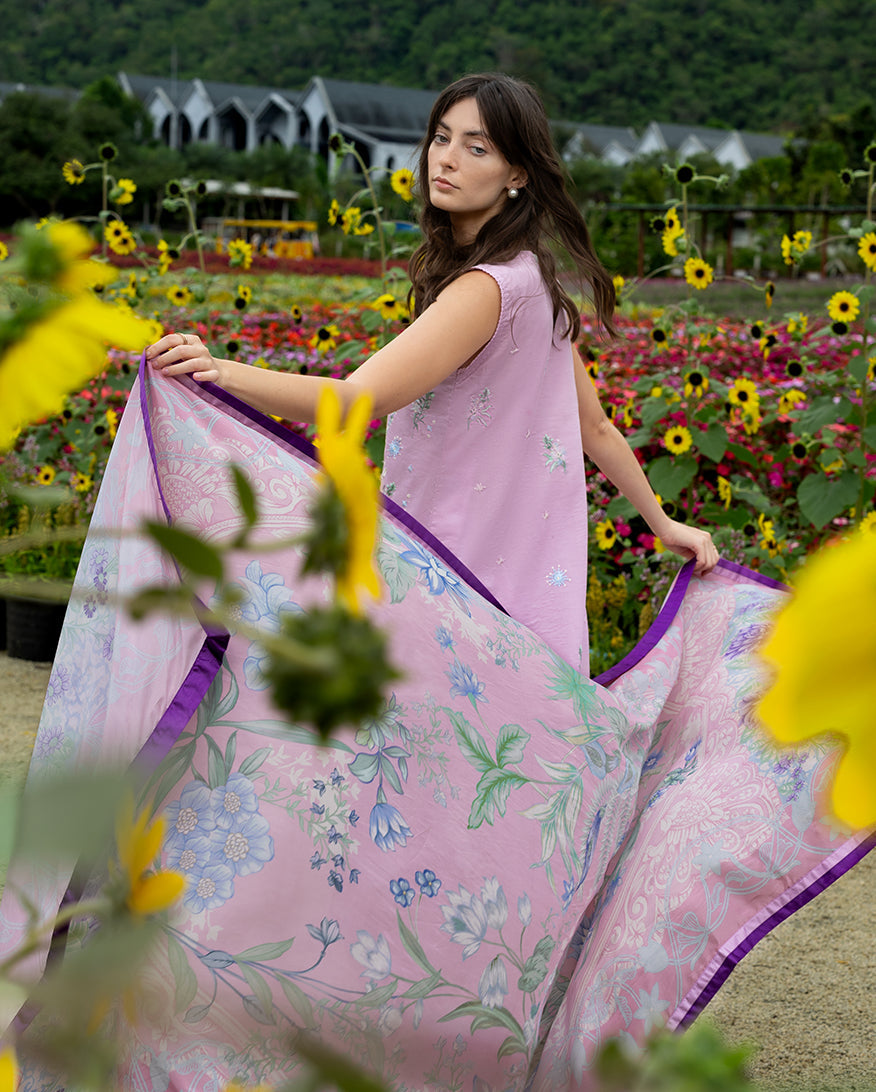 Mushq Hemline The Secerat Garden Unstitched Lawn 3Pc Suit - Peony Glow