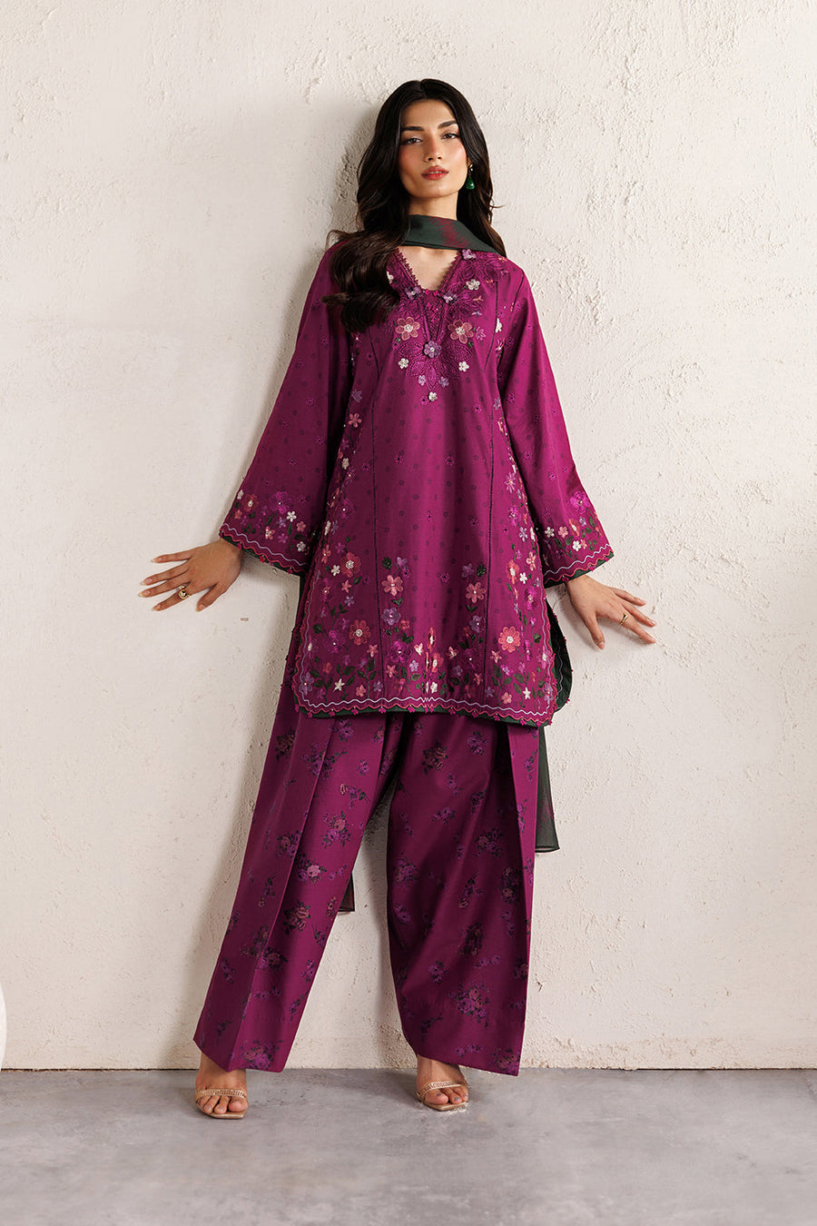 IZNIK Festive Lawn Unstitched Embroidered 3Pc Suit IBE-01