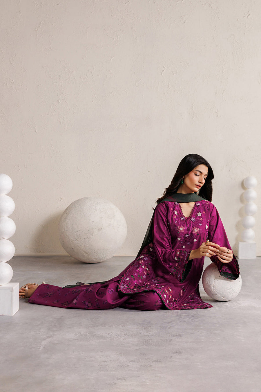 IZNIK Festive Lawn Unstitched Embroidered 3Pc Suit IBE-01