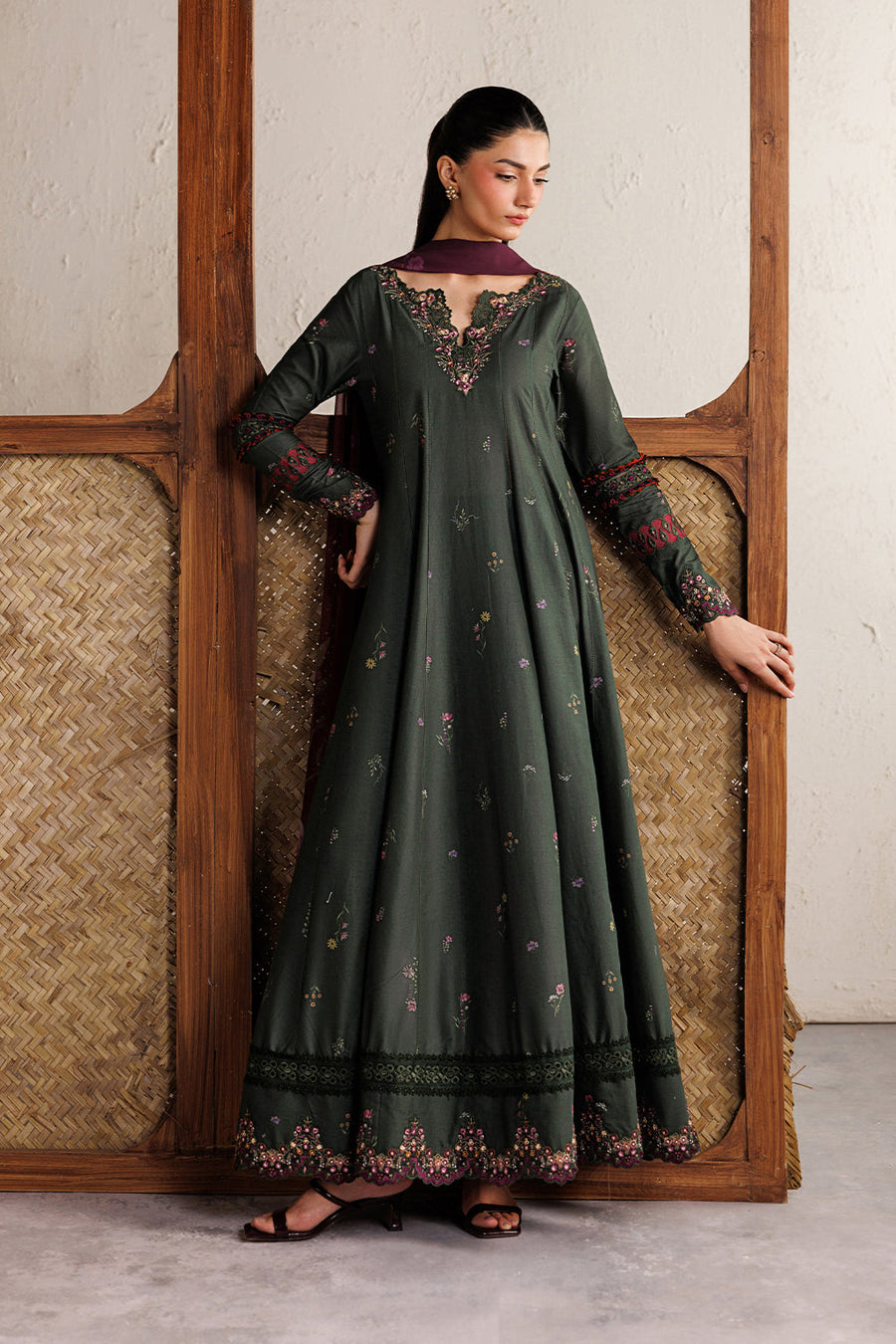IZNIK Festive Lawn Unstitched Embroidered 3Pc Suit IBE-03