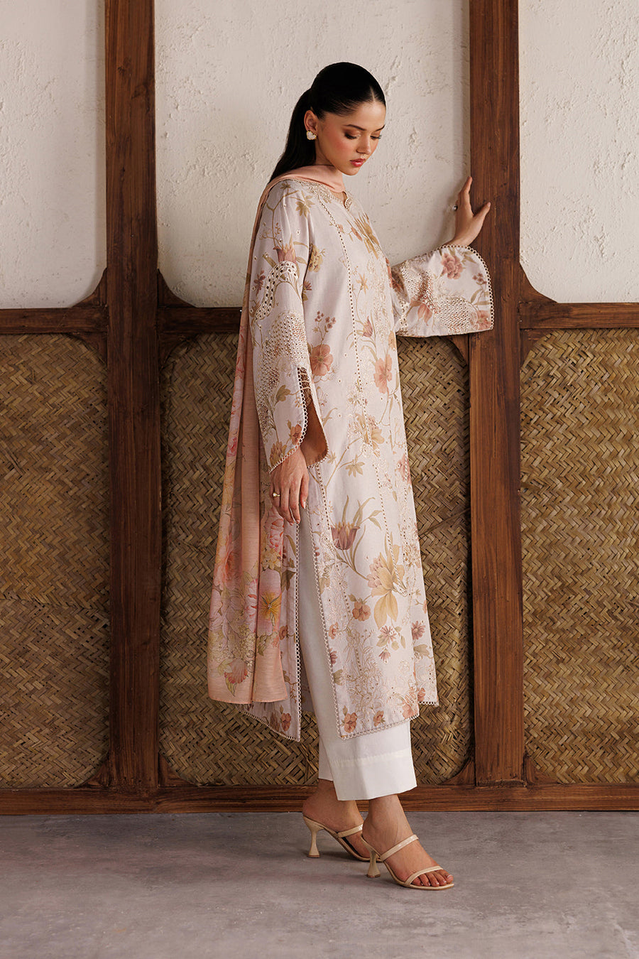 IZNIK Festive Lawn Unstitched Embroidered 3Pc Suit IBE-05