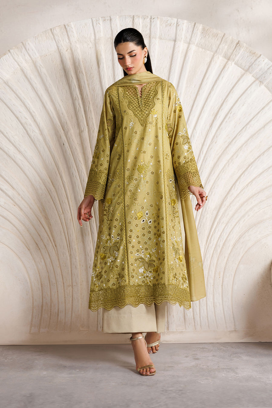 IZNIK Festive Lawn Unstitched Embroidered 3Pc Suit IBE-09