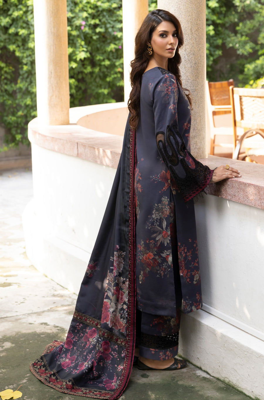 Jahanara by Iznik Embroidered Slub Khaddar Unstitched 3Pc Suit IJK-03