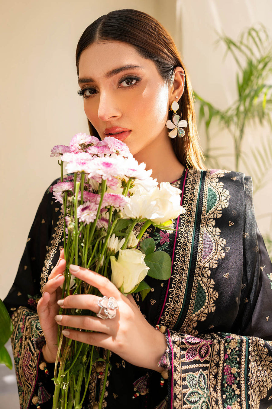 Iris by Jazmin Embroidered Lawn Unstitched 3Pc Suit IL-SS24-D4