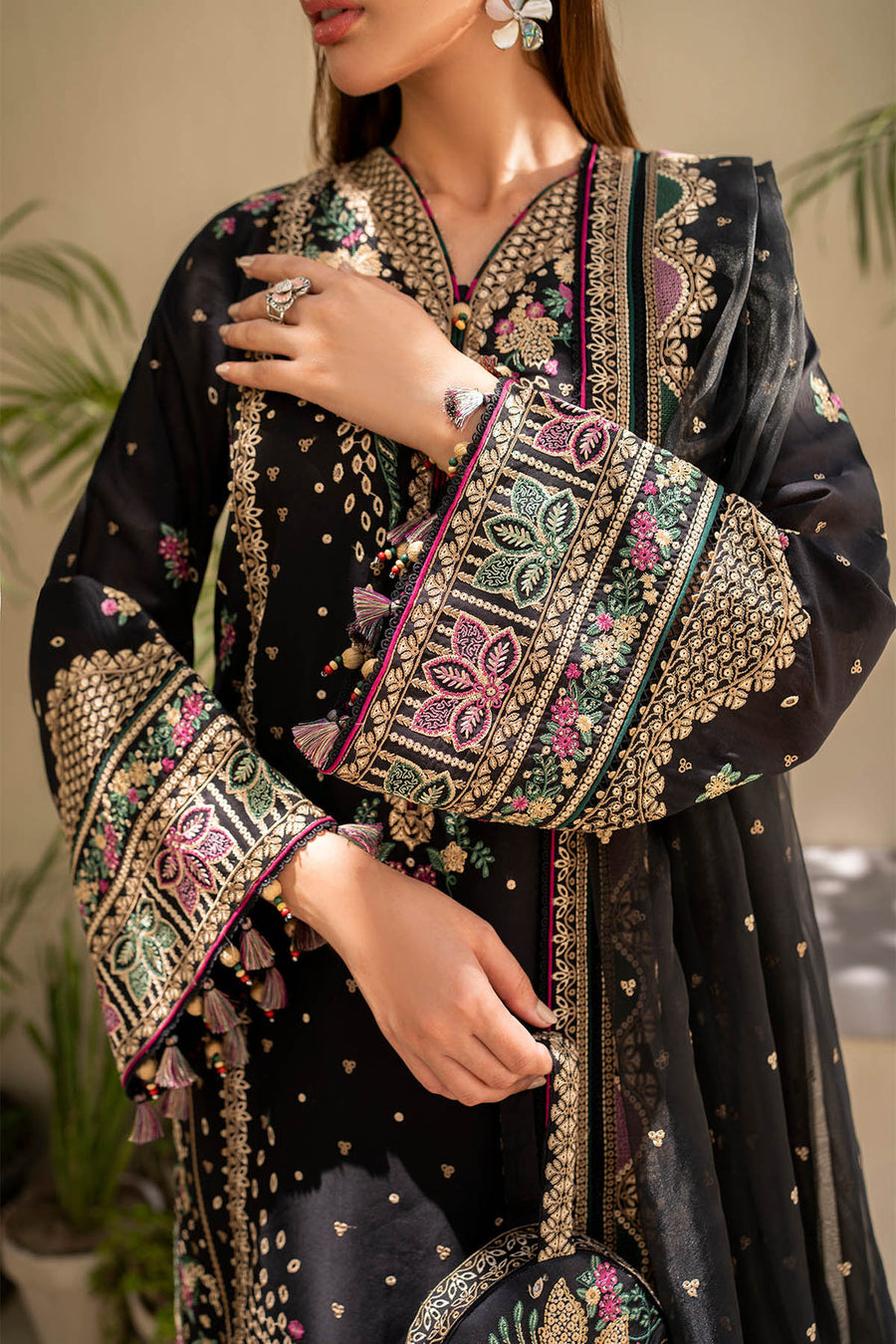 Iris by Jazmin Embroidered Lawn Unstitched 3Pc Suit IL-SS24-D4