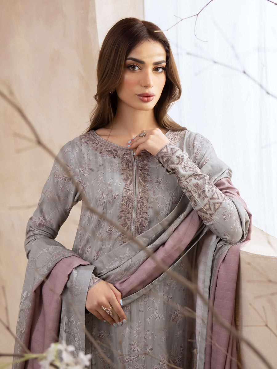 IZNIK Embroidered Winter Viscose Unstitched 3Pc Suit ILW-07 Aurelia