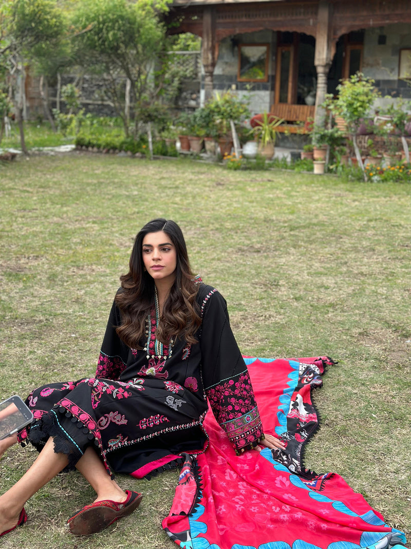 Siraa by Sadaf Fawad Khan Embroidered Lawn Unstitched 3Pc Suit - ADA (B)