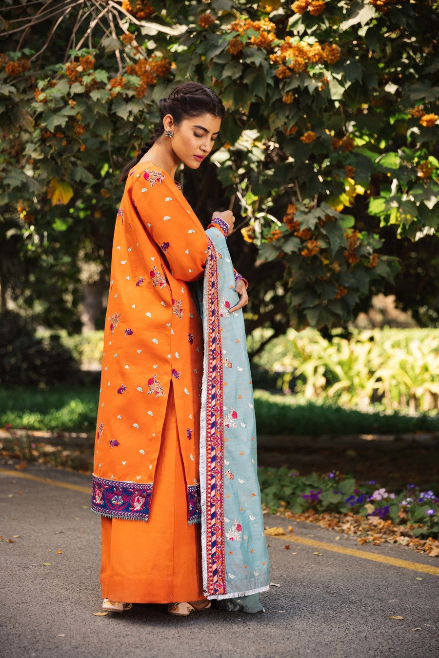Seroli Kuu-ba-Kuu Festive Lawn Unstitched 3Pc Suit FC-23-U0003