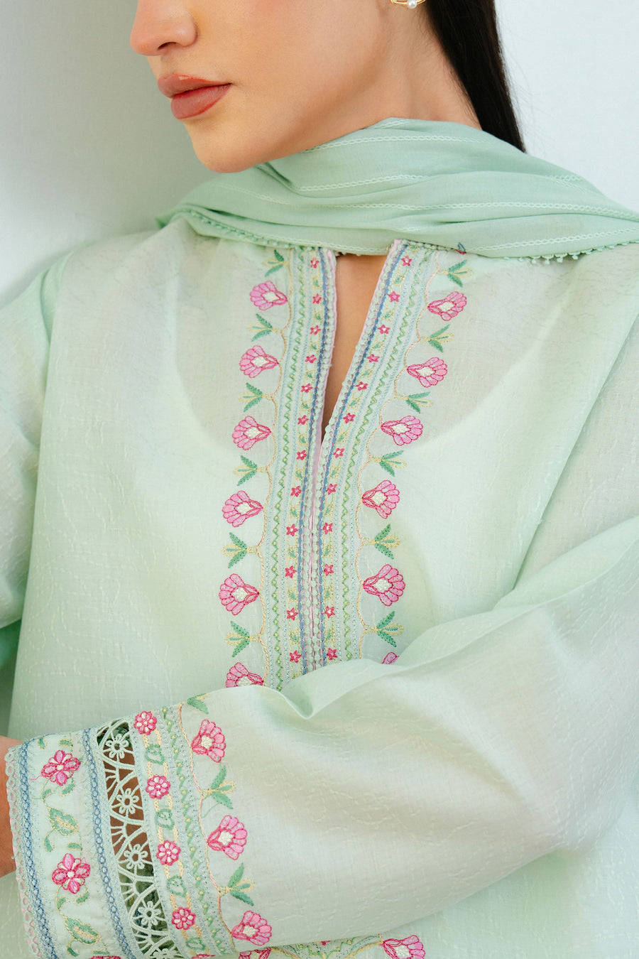 Coco by Zara Shahjahan Embroidered Lawn Unstitched 3Pc Suit D-09A INDI