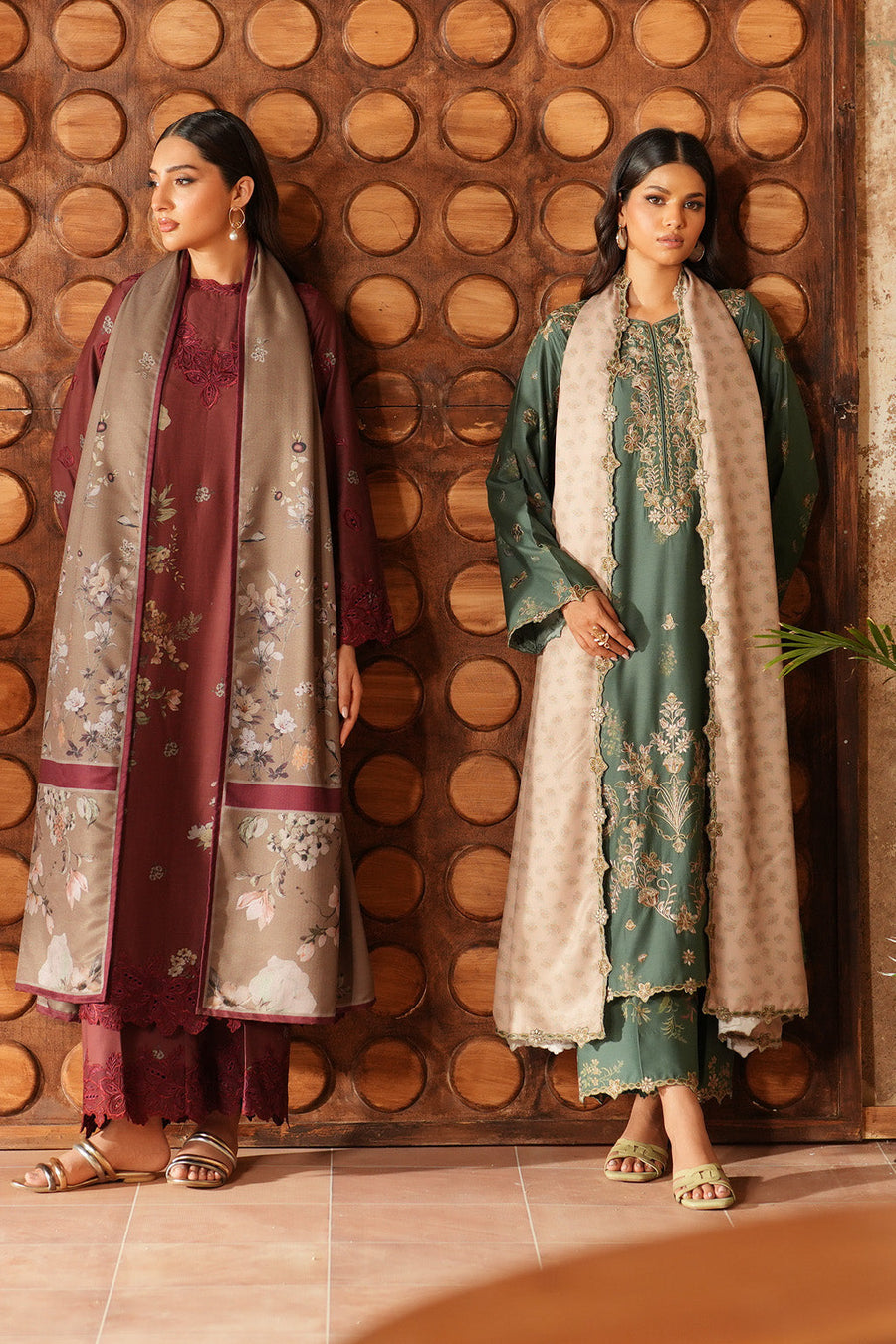 IZNIK Pre Fall Embroidered Viscose Linen Unstitched 3Pc Suit IPF-05