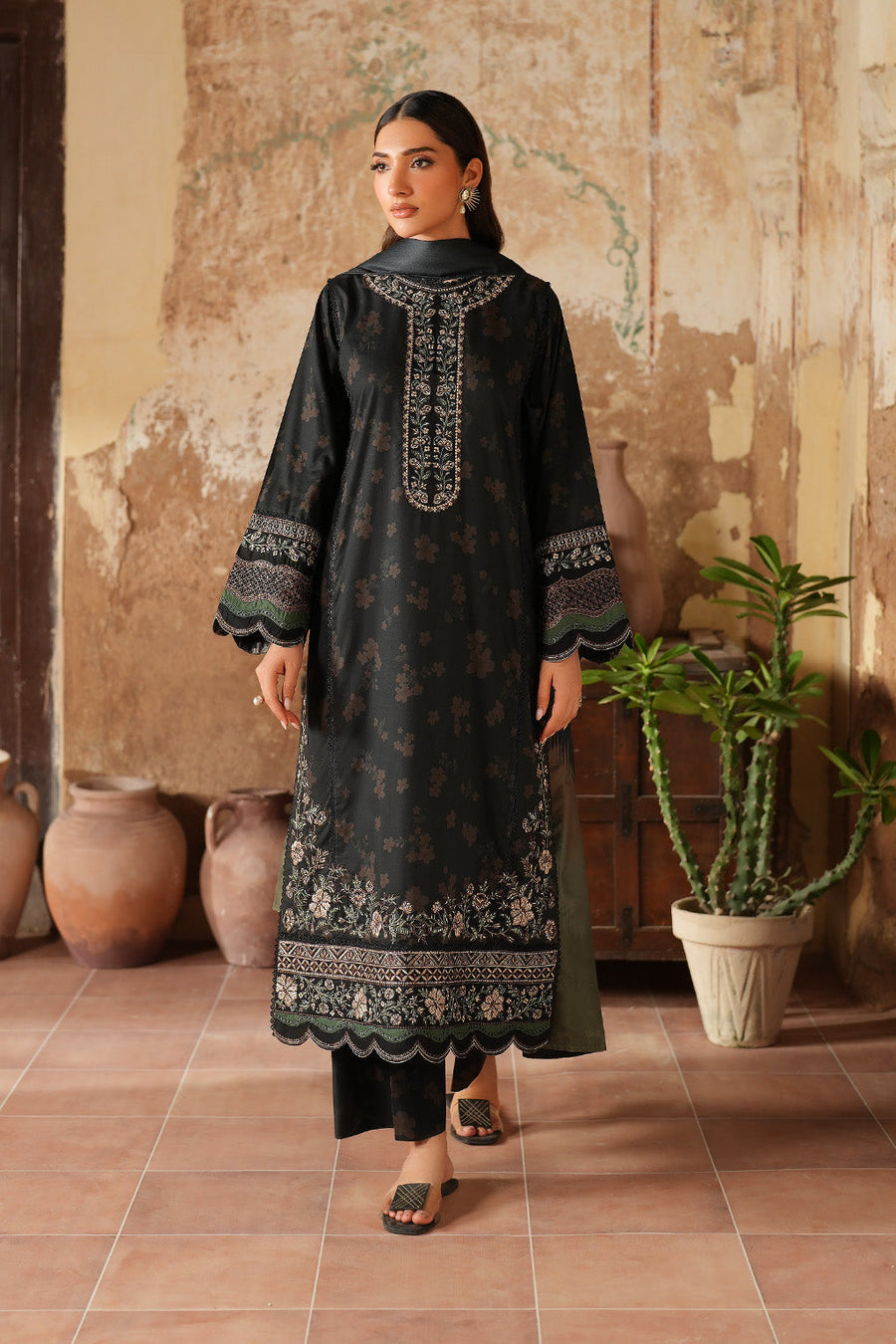IZNIK Pre Fall Embroidered Viscose Linen Unstitched 3Pc Suit IPF-06