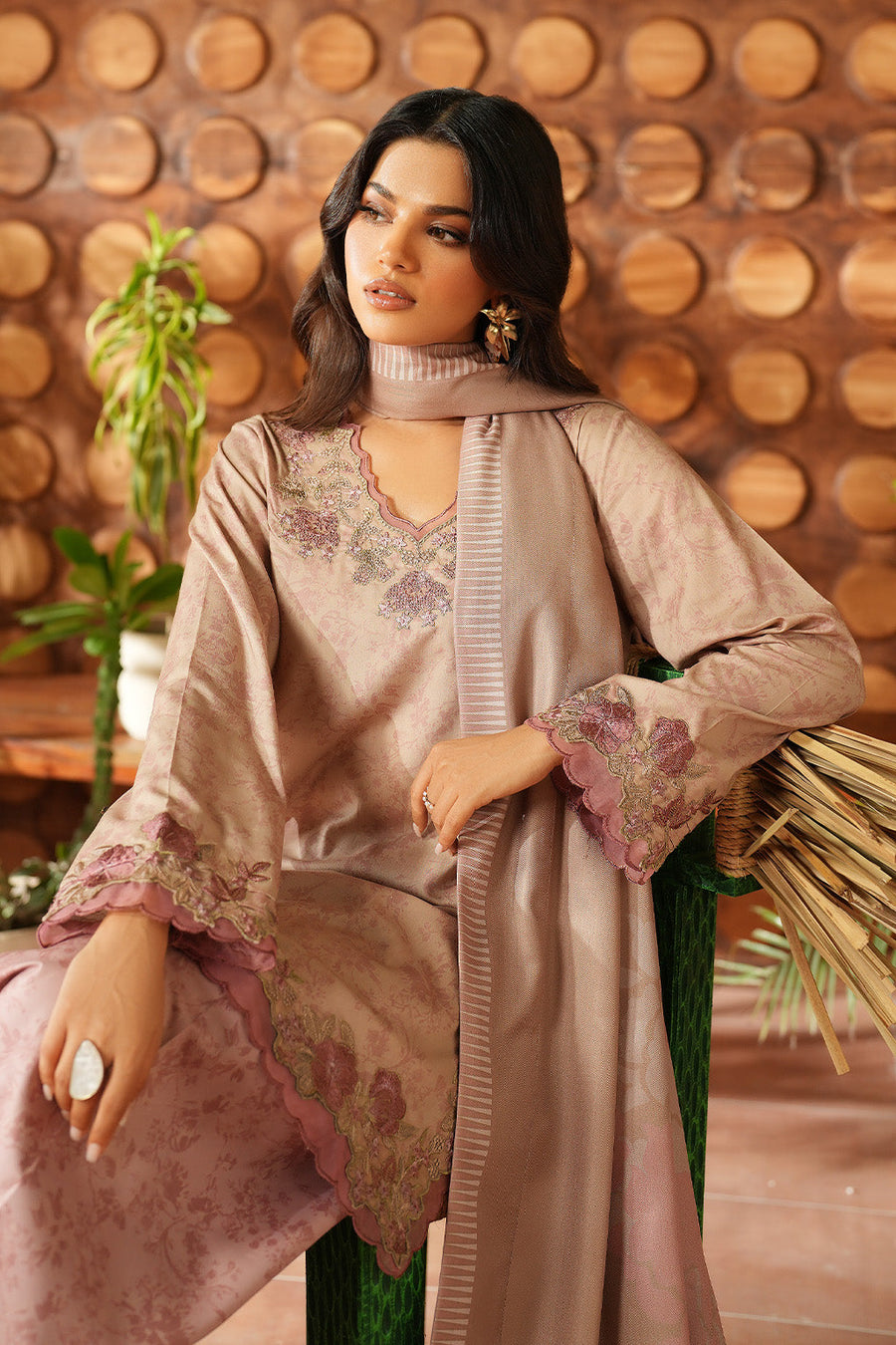 IZNIK Pre Fall Embroidered Viscose Linen Unstitched 3Pc Suit IPF-09