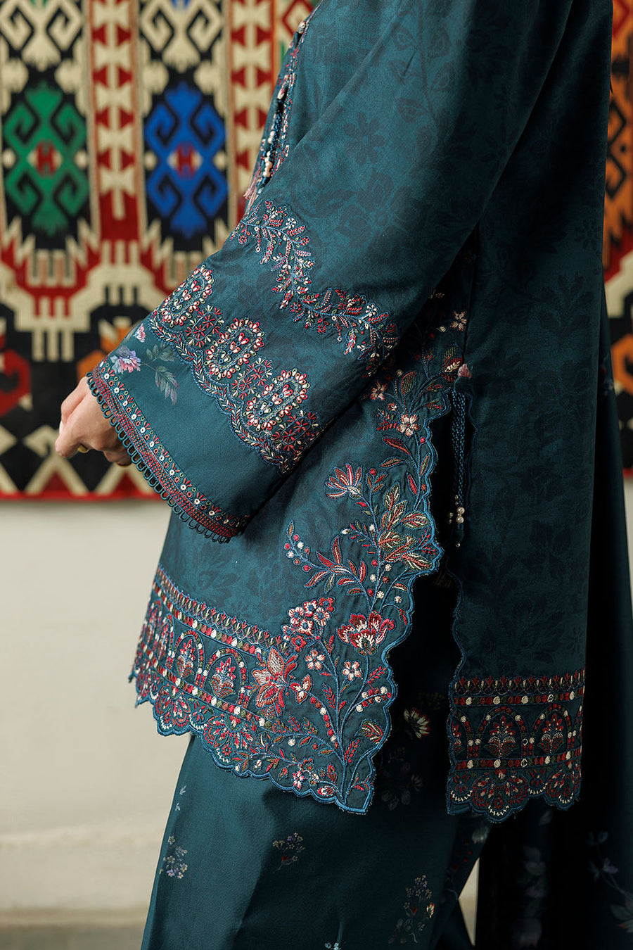 IZNIK Pre Fall Embroidered Viscose Linen Unstitched 3Pc Suit IPF-21