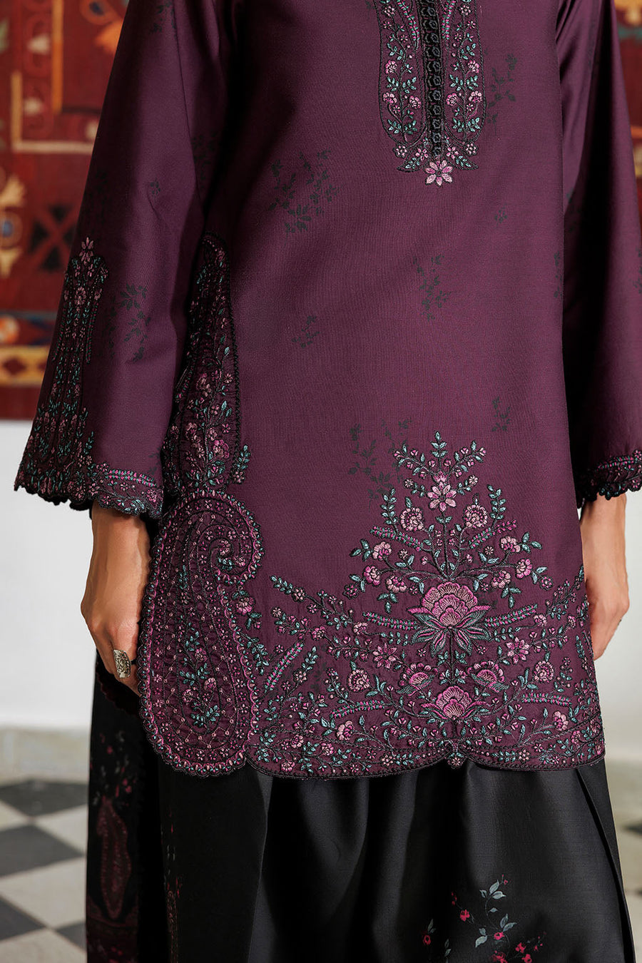 IZNIK Pre Fall Embroidered Viscose Linen Unstitched 3Pc Suit IPF-22