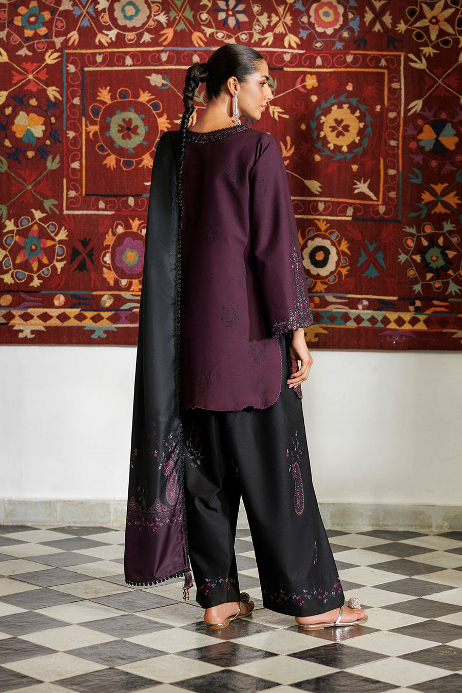 IZNIK Pre Fall Embroidered Viscose Linen Unstitched 3Pc Suit IPF-22