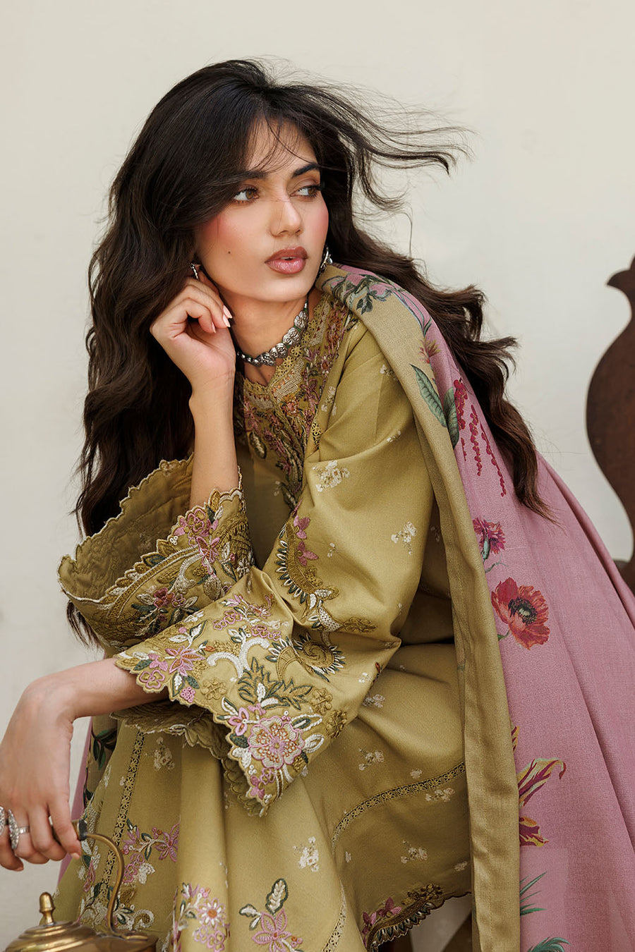 IZNIK Pre Fall Embroidered Viscose Linen Unstitched 3Pc Suit IPF-23