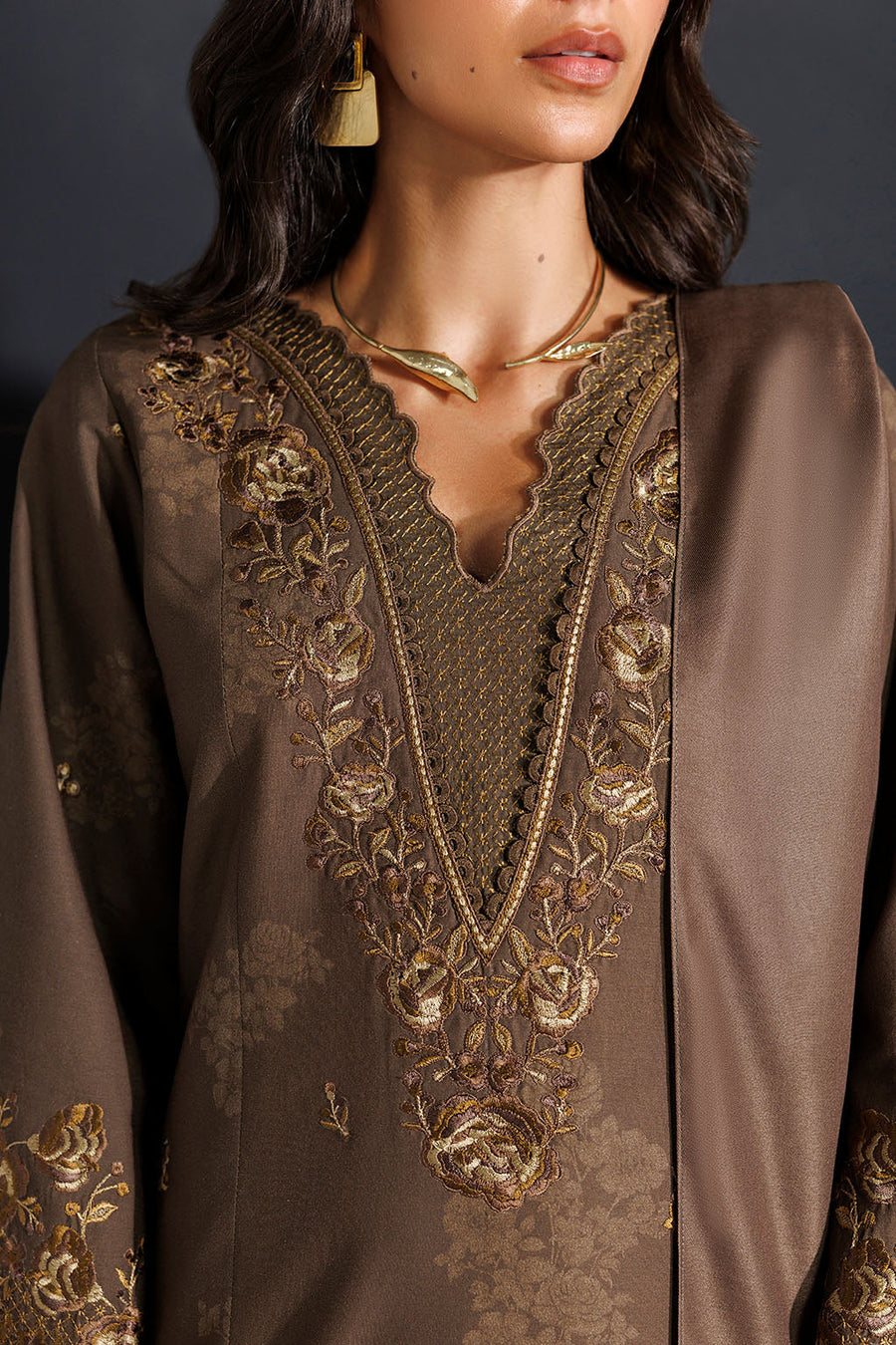IZNIK Pre Fall Embroidered Viscose Linen Unstitched 3Pc Suit IPF-25