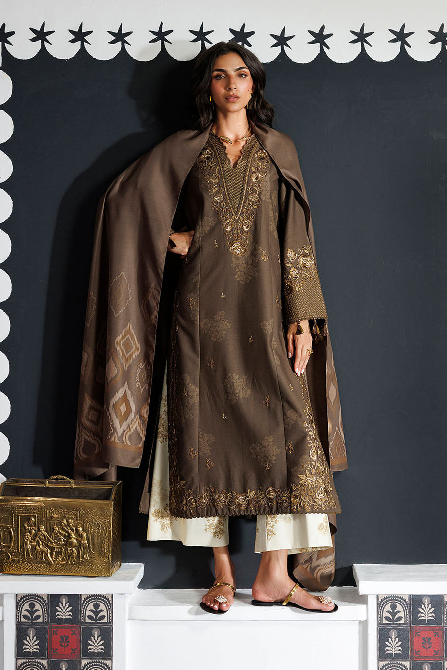 IZNIK Pre Fall Embroidered Viscose Linen Unstitched 3Pc Suit IPF-25