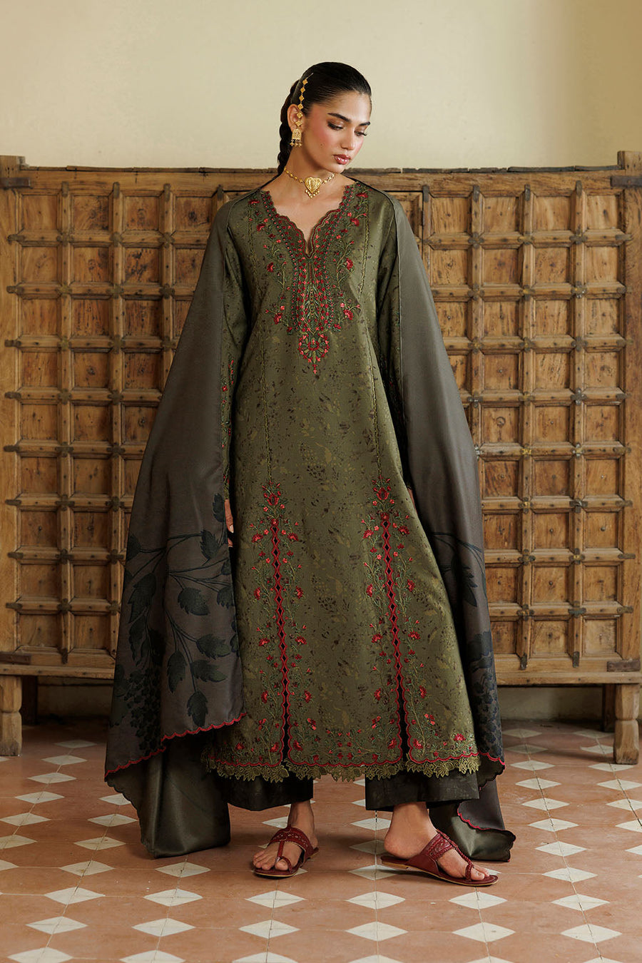 IZNIK Pre Fall Embroidered Viscose Linen Unstitched 3Pc Suit IPF-27
