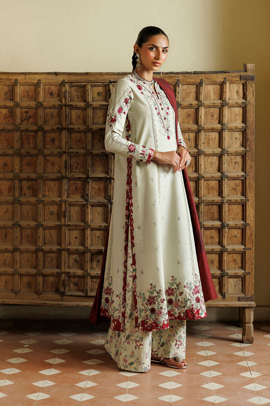 IZNIK Pre Fall Embroidered Viscose Linen Unstitched 3Pc Suit IPF-28