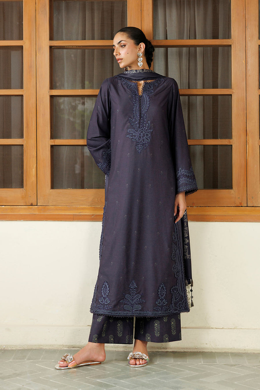IZNIK Pre Fall Embroidered Viscose Linen Unstitched 3Pc Suit IPF-30