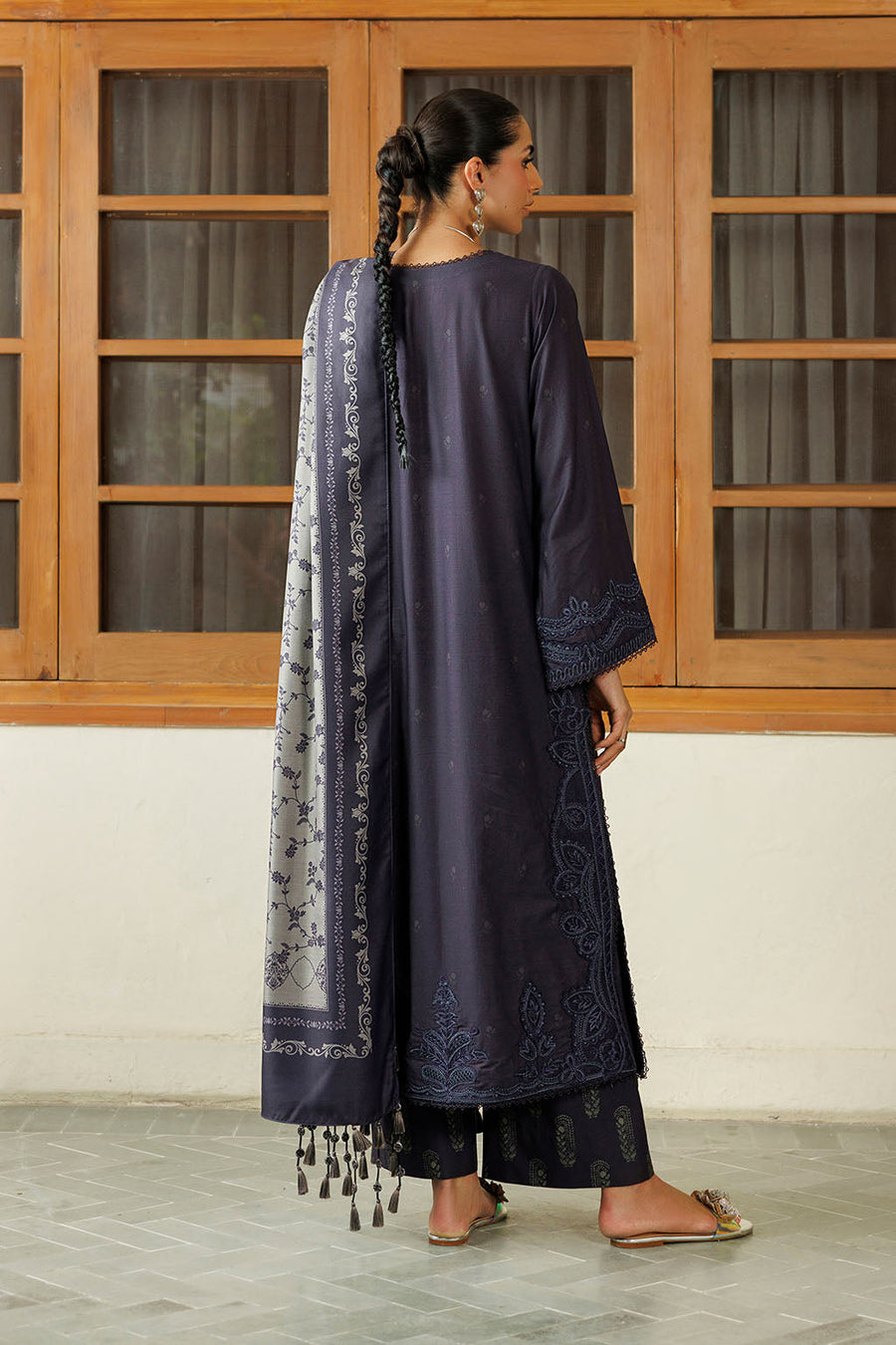 IZNIK Pre Fall Embroidered Viscose Linen Unstitched 3Pc Suit IPF-30