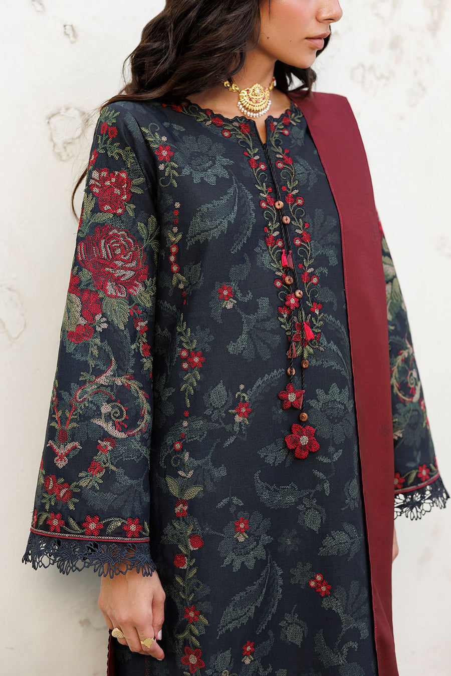 IZNIK Pre Fall Embroidered Viscose Linen Unstitched 3Pc Suit IPF-31
