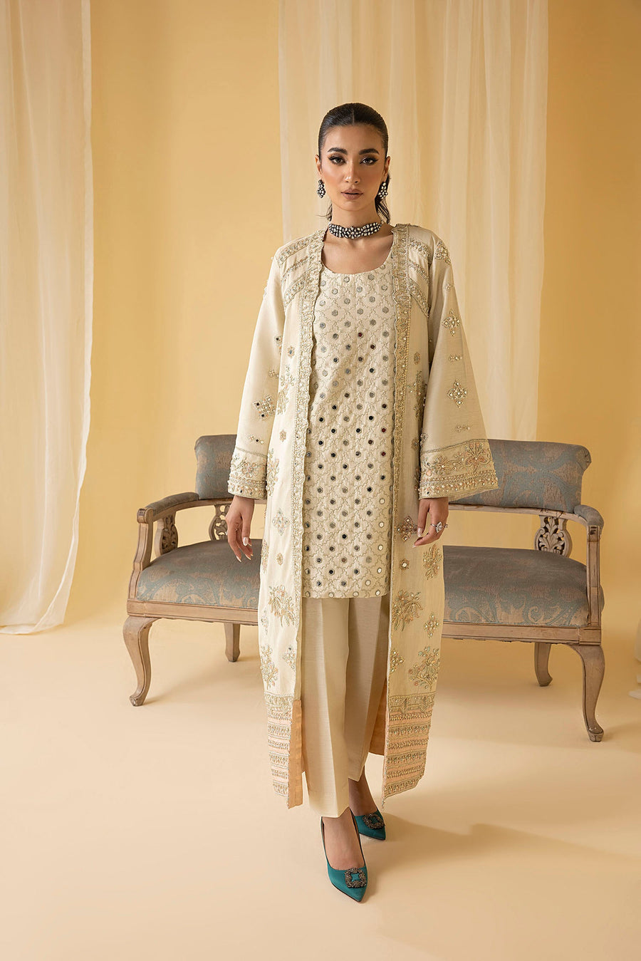 Nuriyaa Mystic Luxury Formal Unstitched 4 Piece Suit - IRIS