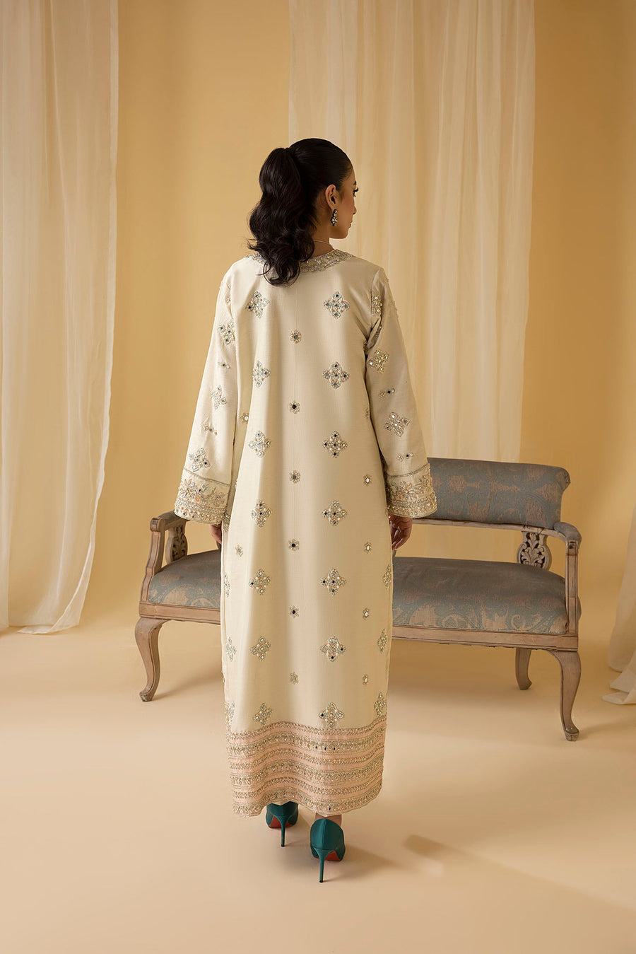 Nuriyaa Mystic Luxury Formal Unstitched 4 Piece Suit - IRIS