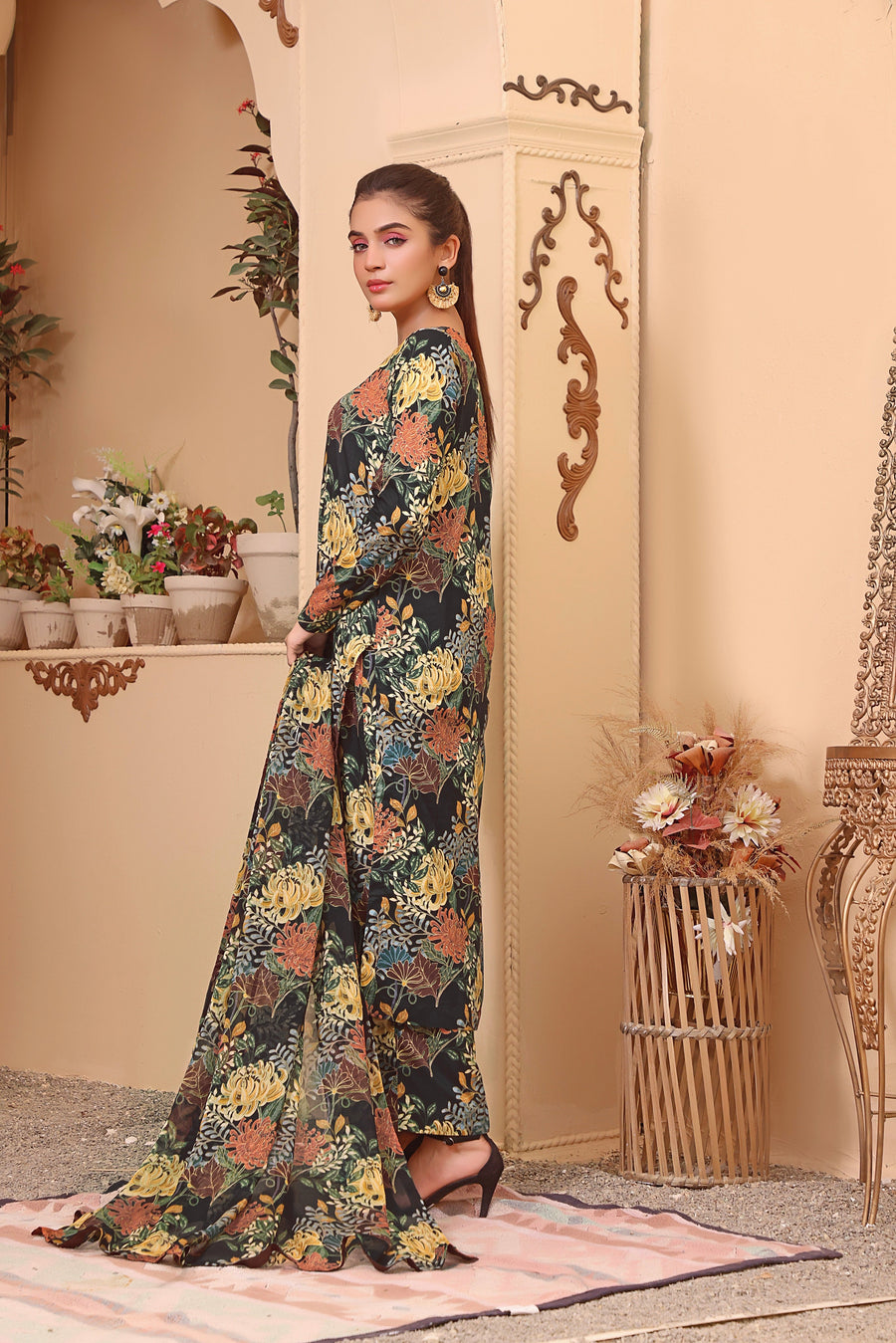 Feathers Premium Printed Lawn Unstitched 3Pc Suit IRIS-FT100