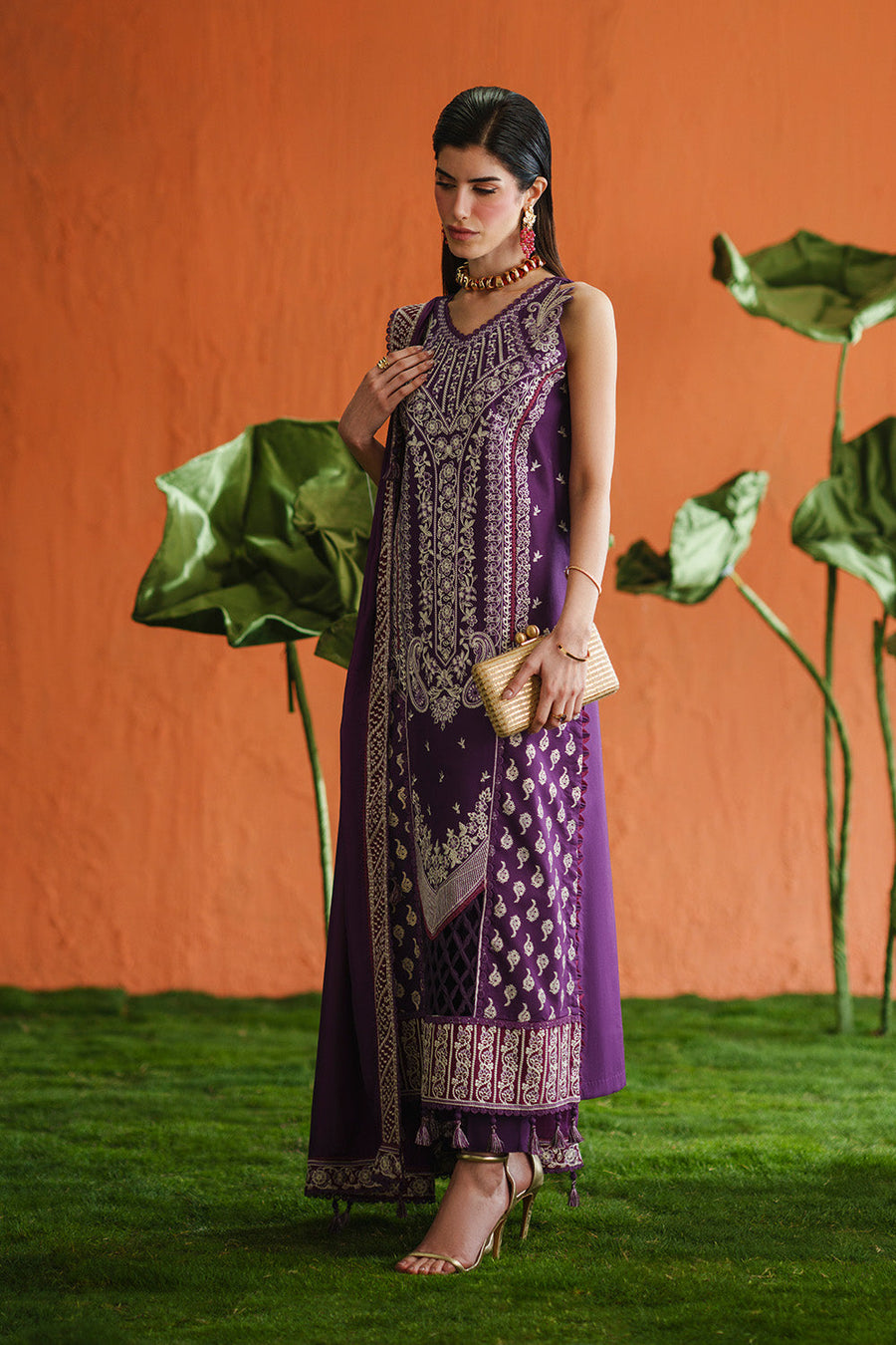 Zariya Zaira Embroidered Luxury Lawn Unstitched 3Pc Suit ZB6S100 IZETTA