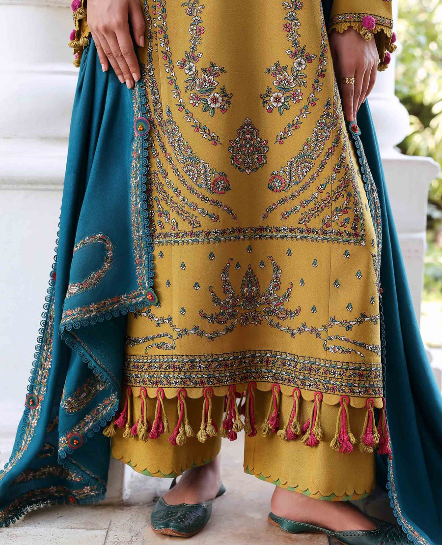 Republic Womenswear Amaris Unstitched Karandi 3Pc Suit D-12 Ilyria