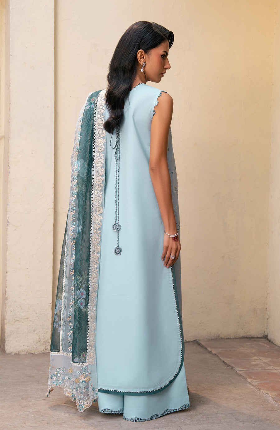 Seran Lamhay Embroidered Lawn Unstitched 3Pc Suit D-07 INAYA