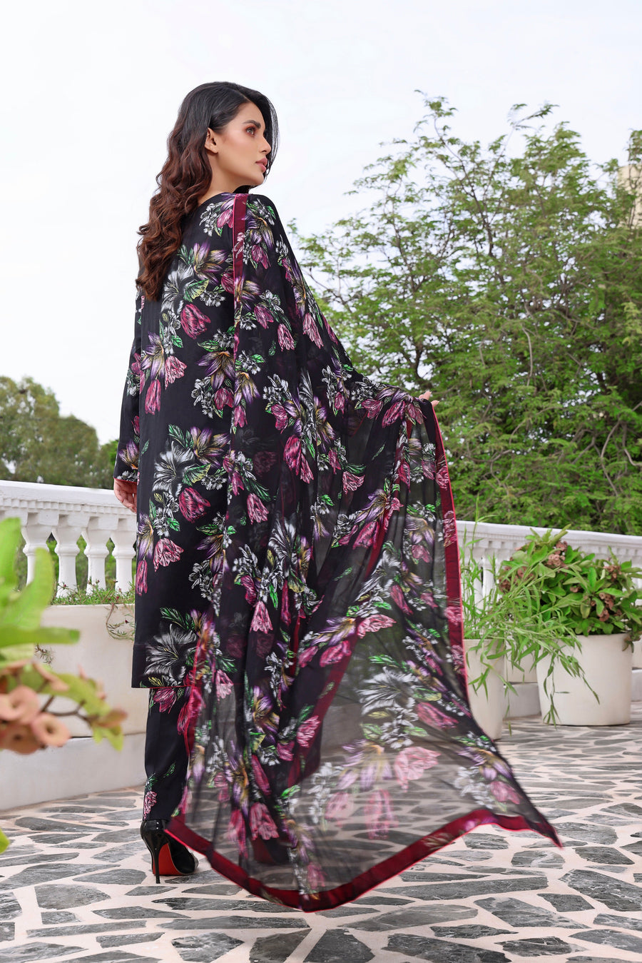 Feathers Premium Printed Lawn Unstitched 3Pc Suit JENNIFER-FT134