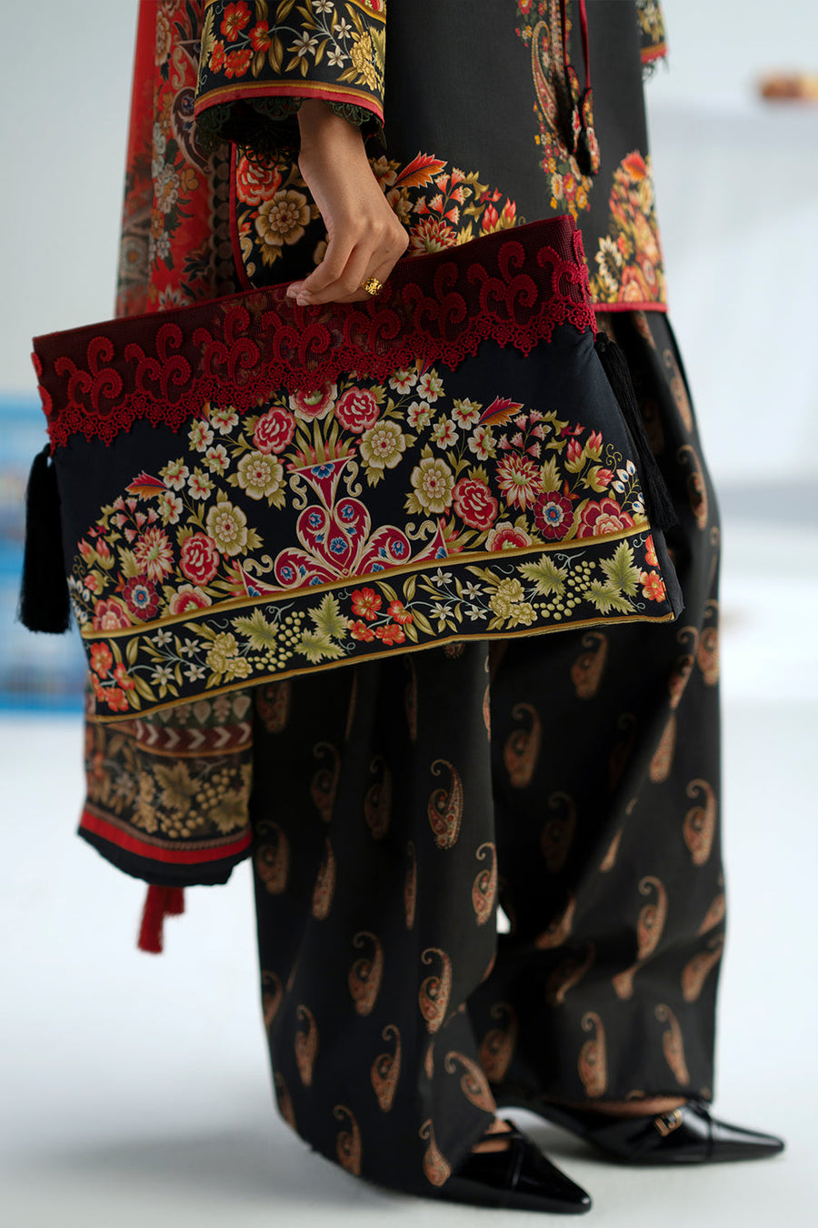 Joolie by Saira Rizwan Printed Cambric Unstitched 3Pc Suit JPU25-01