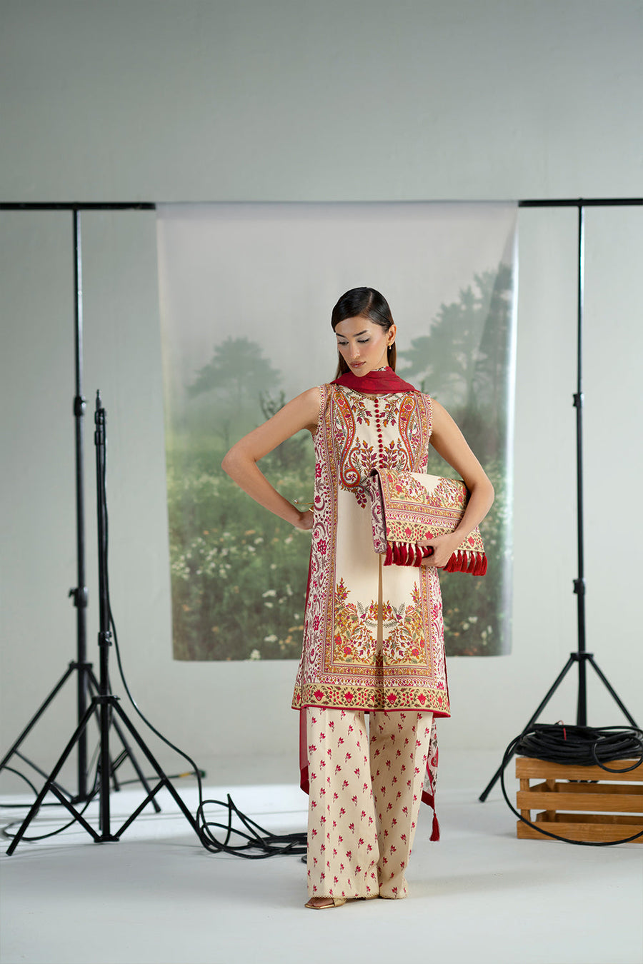 Joolie by Saira Rizwan Printed Cambric Unstitched 3Pc Suit JPU25-08