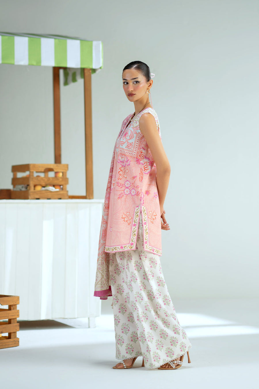 Joolie by Saira Rizwan Printed Cambric Unstitched 3Pc Suit JPU25-10
