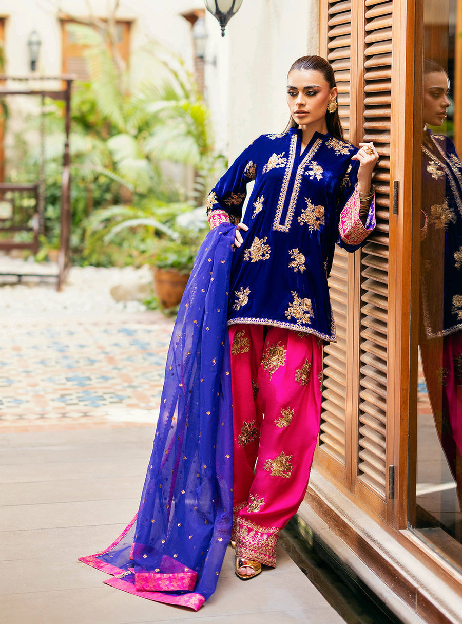 Zainab Chottani Embroidered Velvet Unstitched 3Pc Suit - Jia