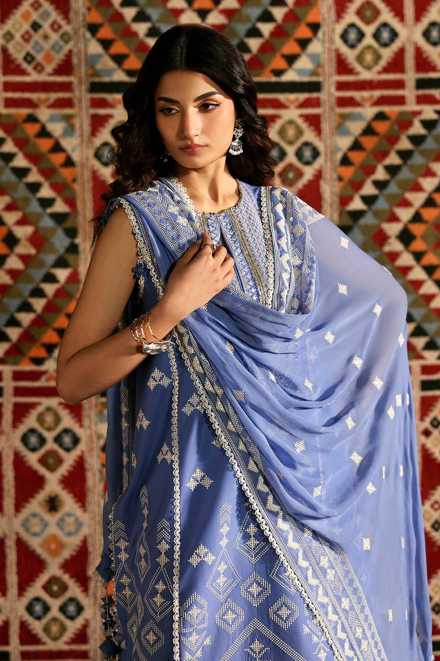 Gul Ahmed Luxury Lawn Unstitched Embroidered 3Pc Suit KD-62003