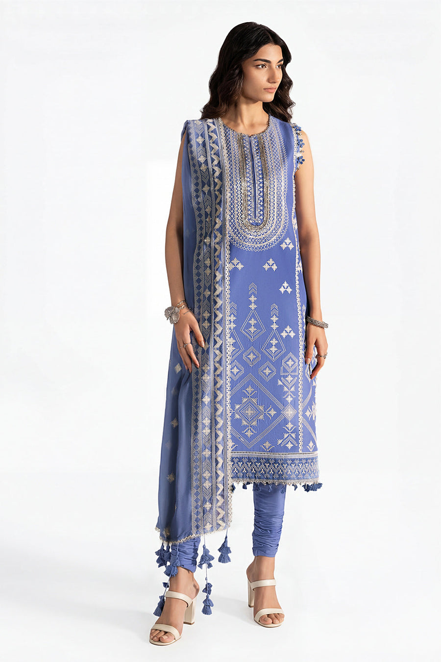 Gul Ahmed Luxury Lawn Unstitched Embroidered 3Pc Suit KD-62003